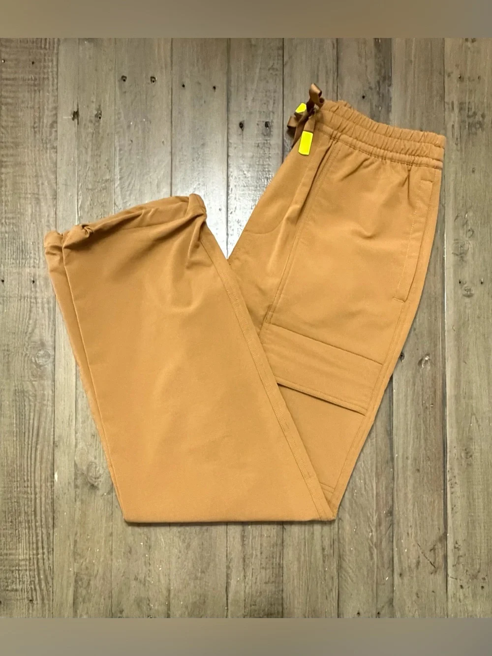 NWT FIGS Men’s Indestructible Cargo Scrub Pant Earth Tan Brown Ripstop XS Reg